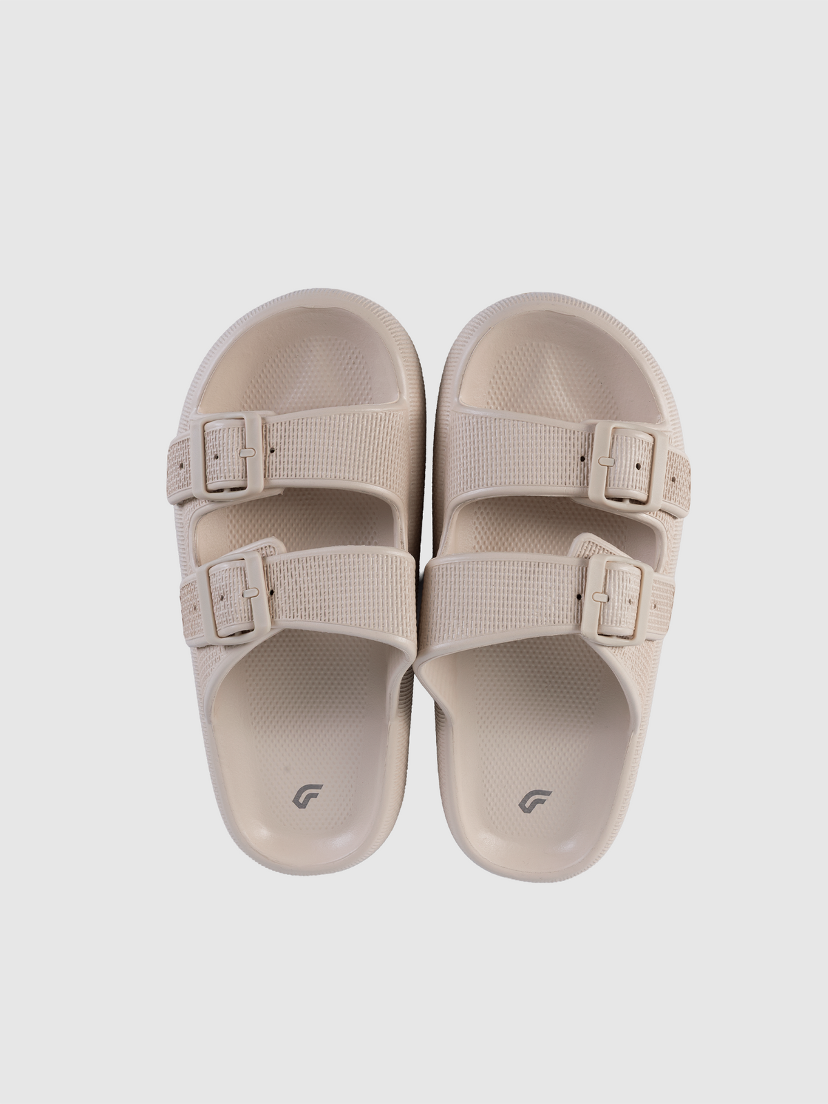Chinelo Fobel Pace